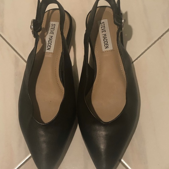Steve Madden Black flat size 7.5 - Picture 3 of 4